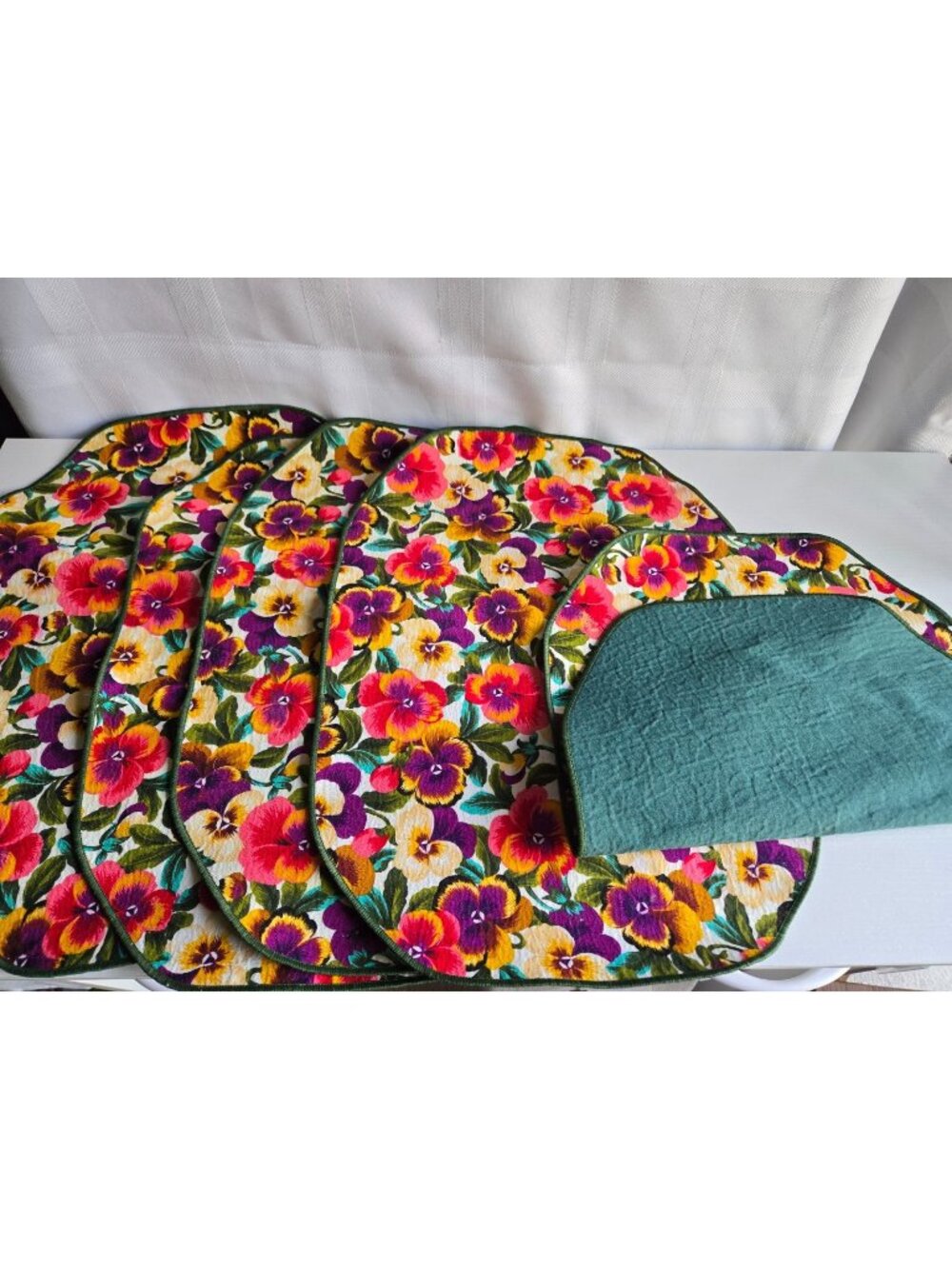 Pansy Floral & Green Back Placemats Set of 5 Rectangular Multicolor Reversible